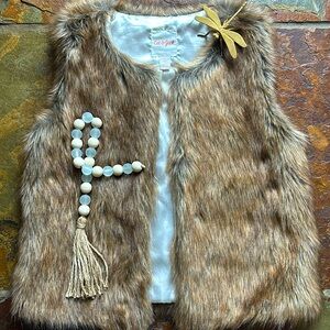 Cat & Jack girls 10/12 light brown fur vest